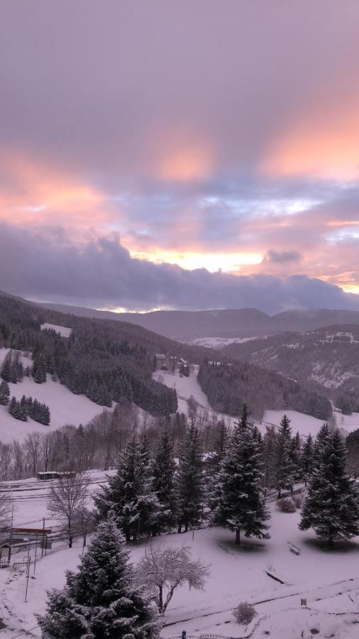 Cretes Du Vercors Vue Magnifique Villard-de-Lans Exterior foto